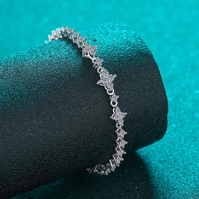 Bracelet with 1.38 Carat Moissanite Stones in Elegant Sterling Silver Featuring Floral Motifs