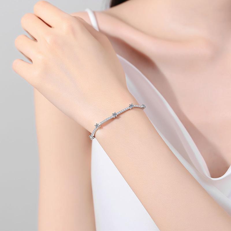 Women's S925 Sterling Silver Moissanite Bracelet with Cartoon and Leaf Motifs