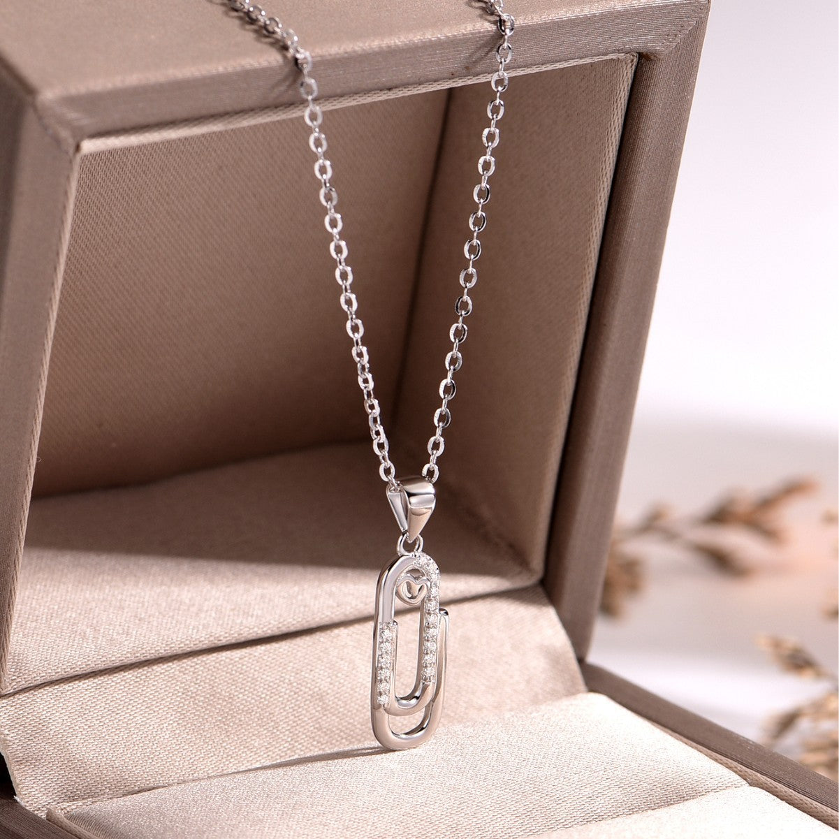 Moissanite Geometric Paperclip Heart Pendant 925 Sterling Silver Fashion Chain Necklace