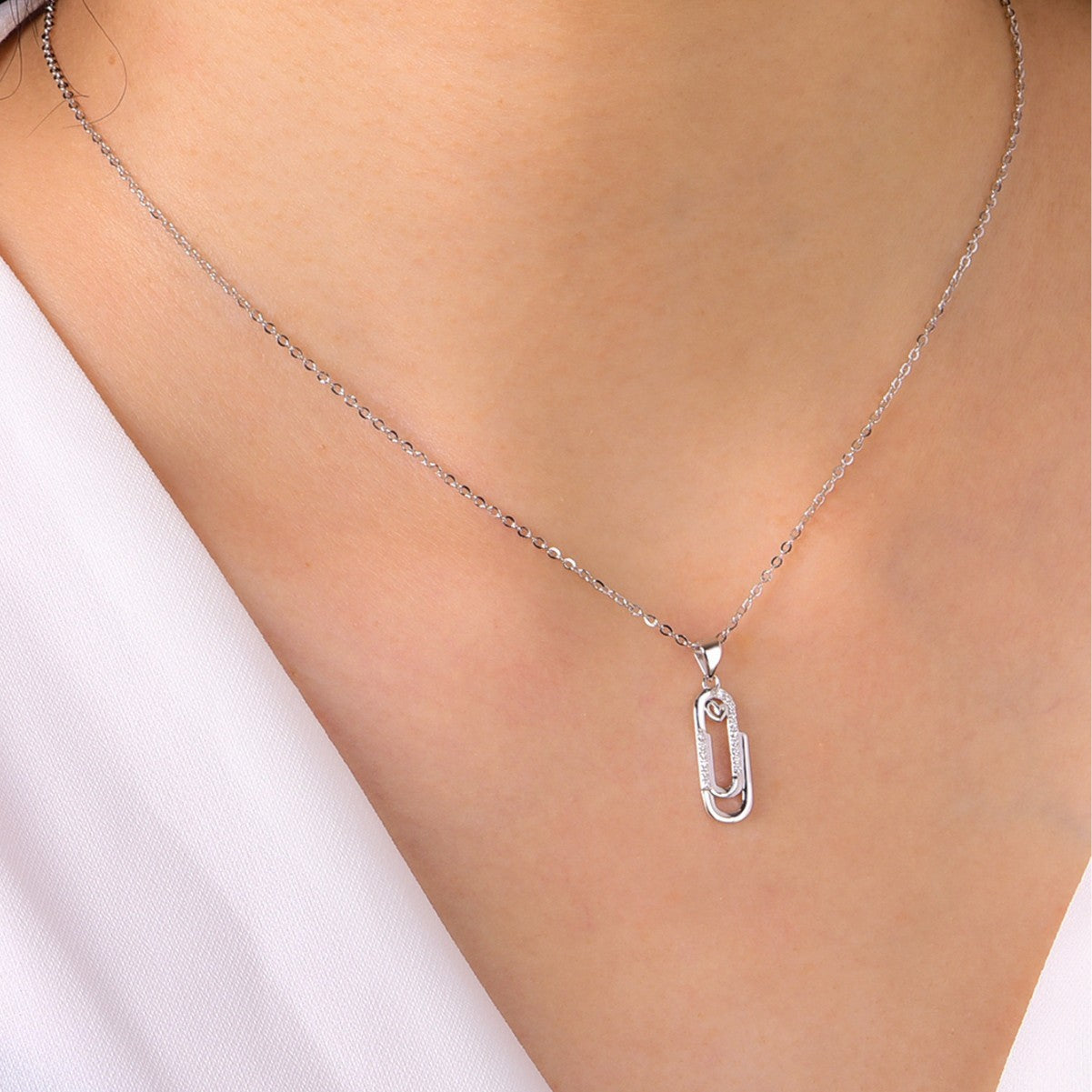 Moissanite Geometric Paperclip Heart Pendant 925 Sterling Silver Fashion Chain Necklace
